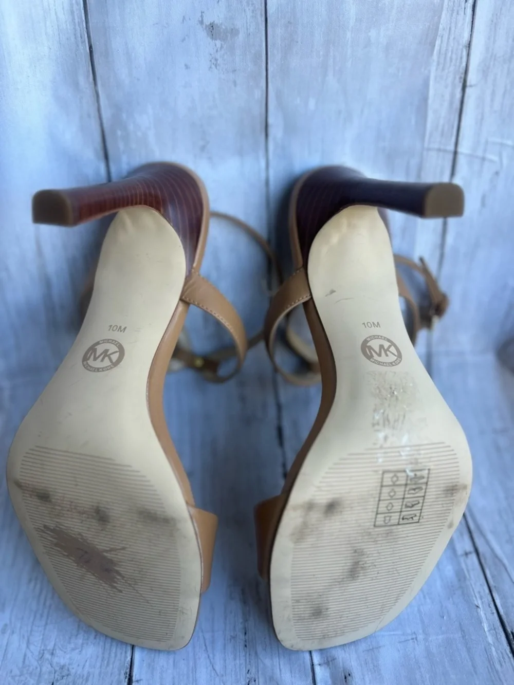 Micheal Kors Amara Leather Sandal